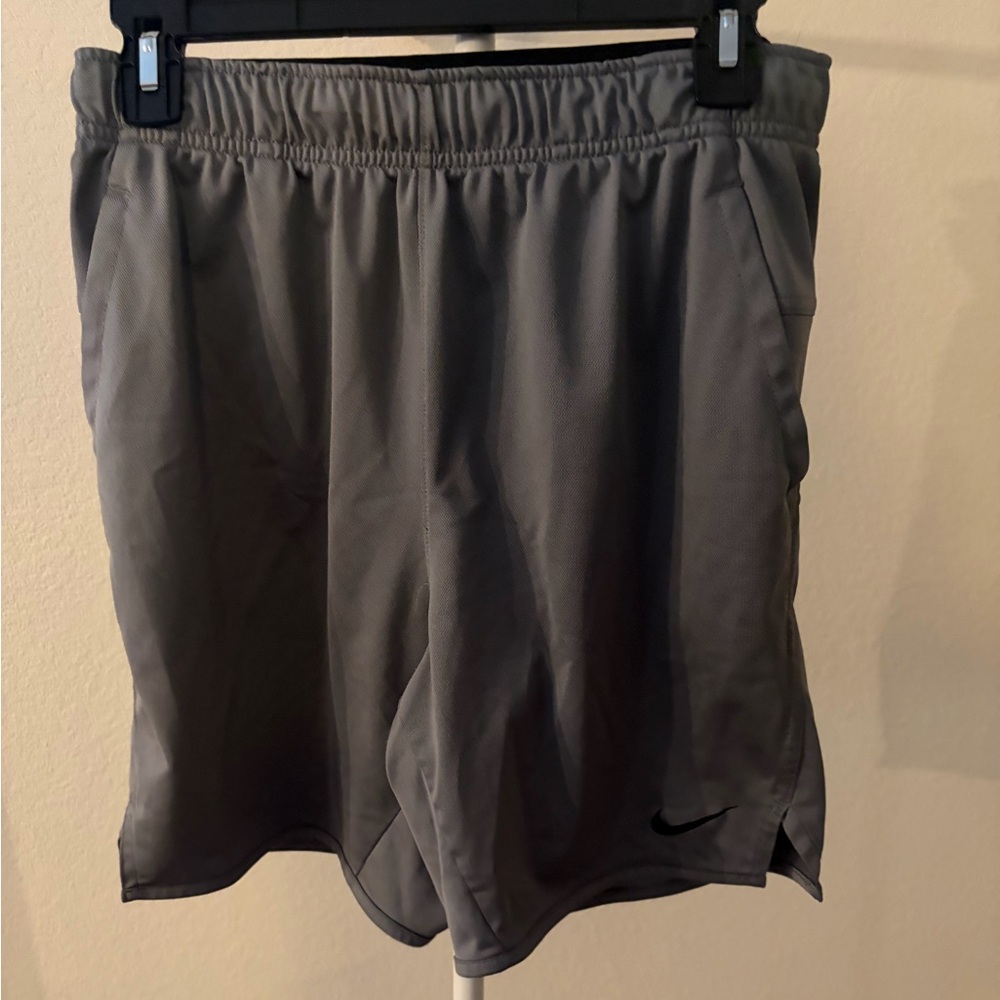 Nike mens Charcoal Athletic Shorts